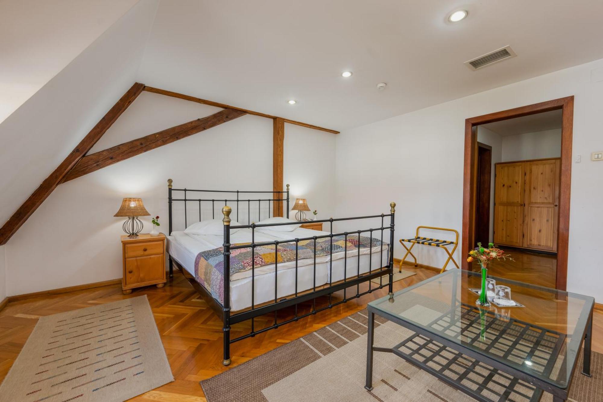 Casa Cu Cerb 호텔 시기쇼아라 외부 사진